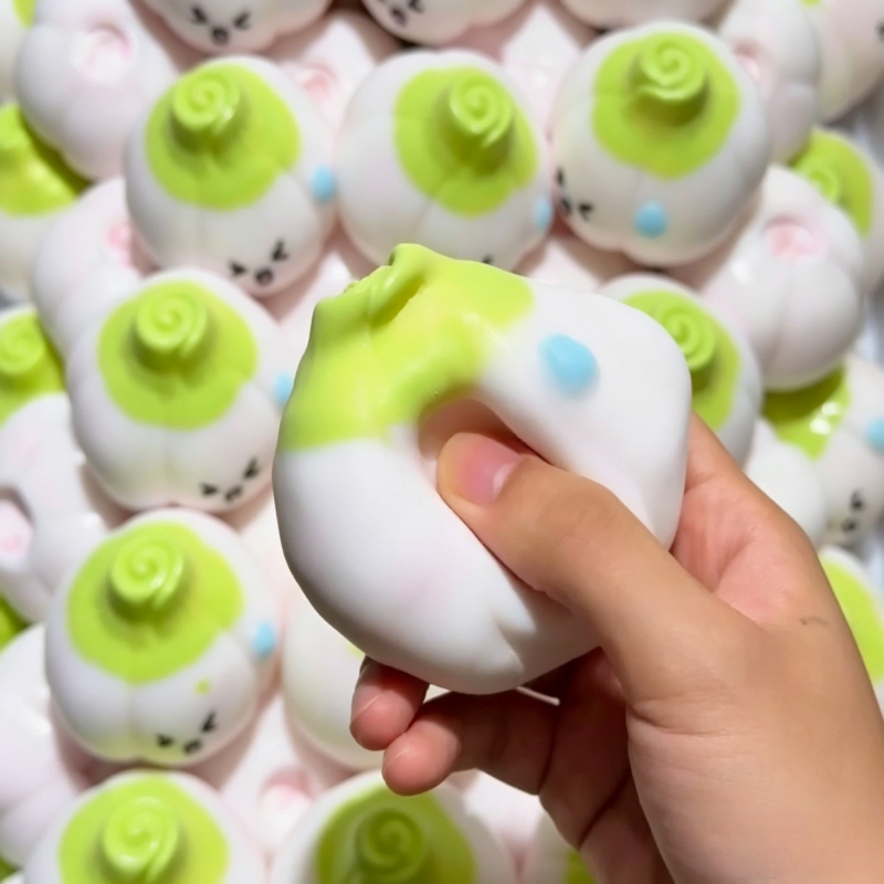 Schattige Emoji Knoflook ﻿ Zac - Party Games For Adults And Kids recensie en prijs